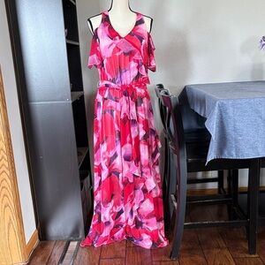 Women’s Colleen Lopez Size L Cold Shoulder Waist Tie Ruffled Maxi Dress